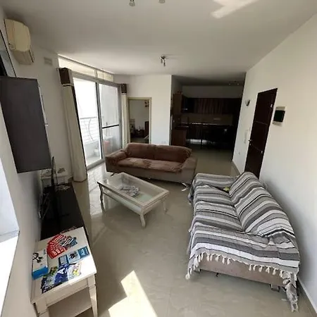 Modern - Close To The & Pv * Is-Swieqi